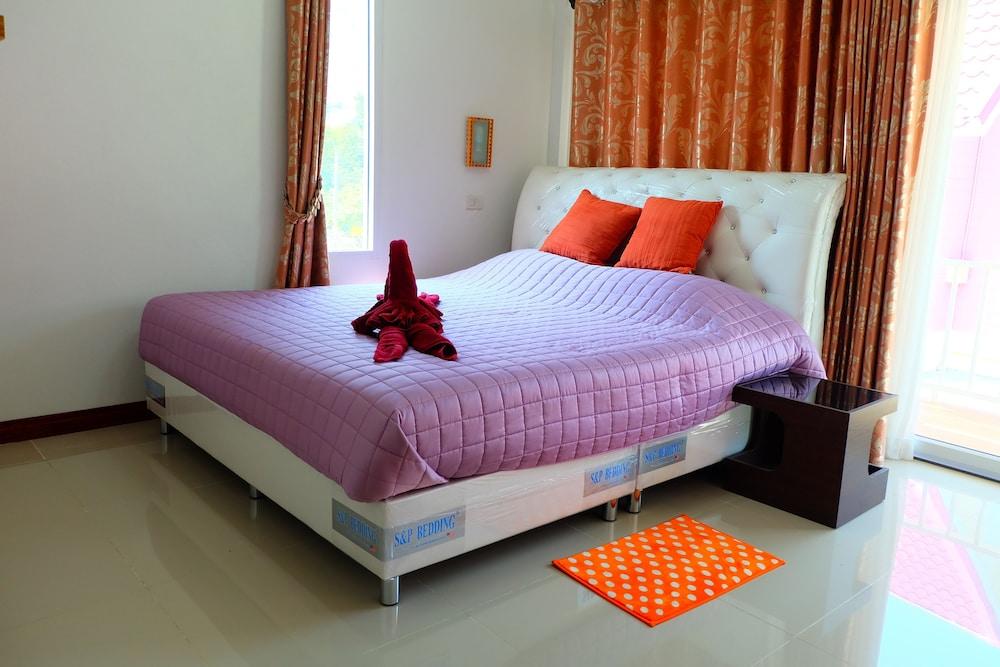 Baan Waraporn Resort