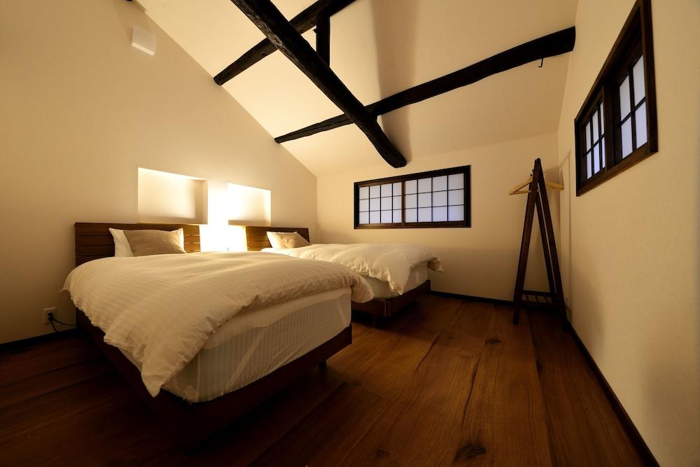 Machiya Kamo River 7