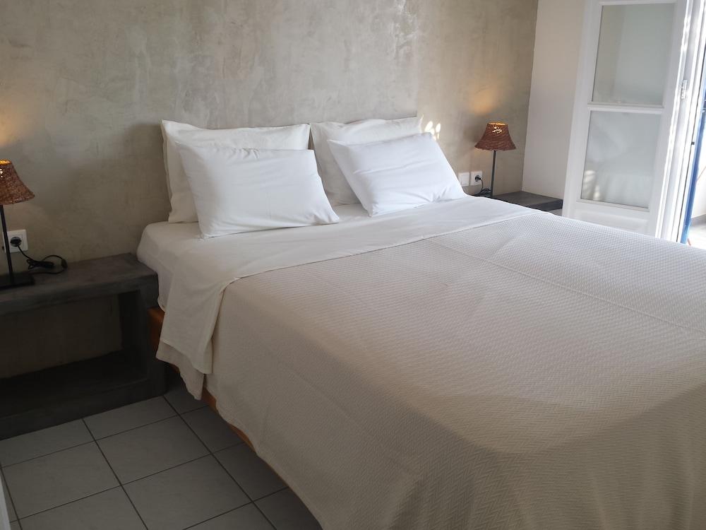 Diosmarini Studios & Apartments