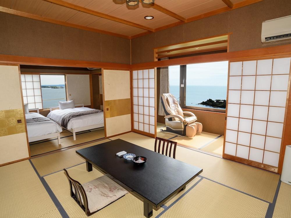 Sado Resort Hotel Azuma