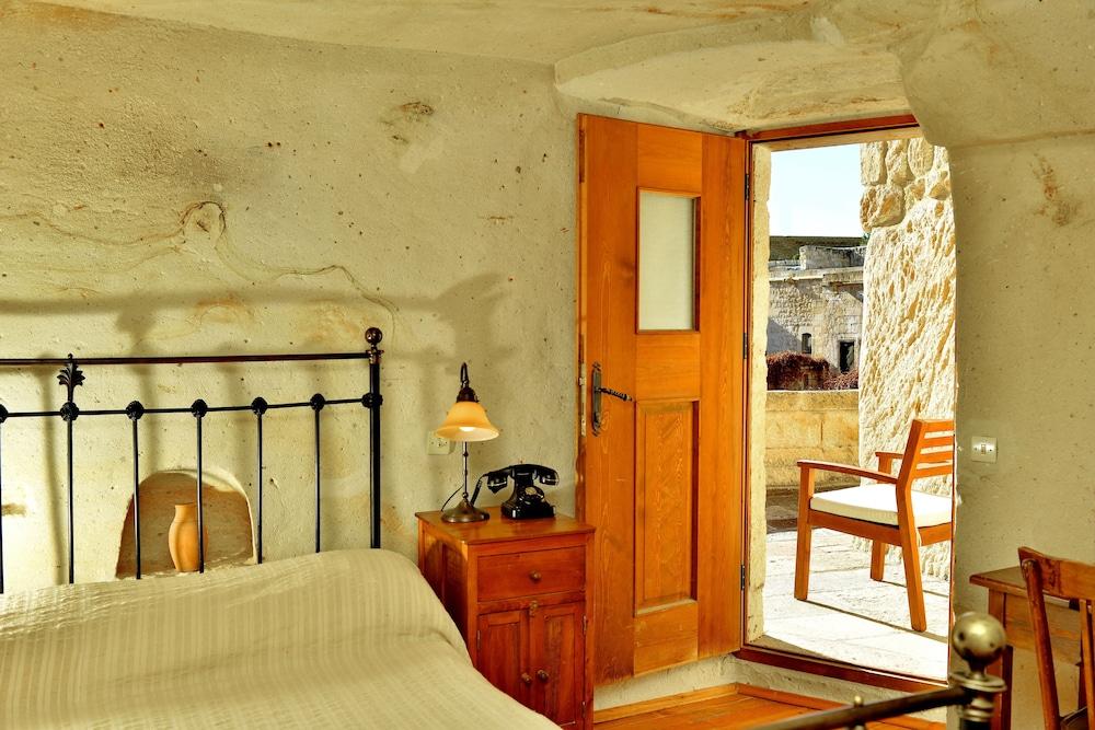 Esbelli Evi Cave Hotel