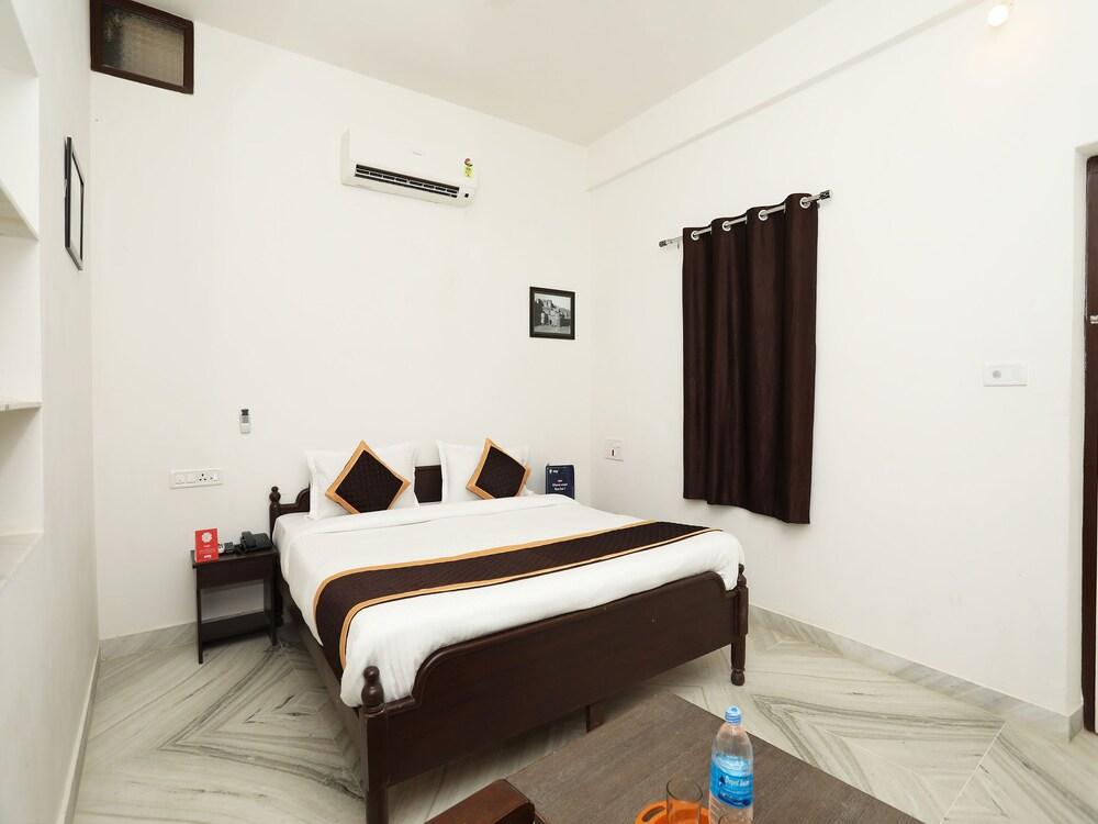 OYO 9470 The Grace Inn