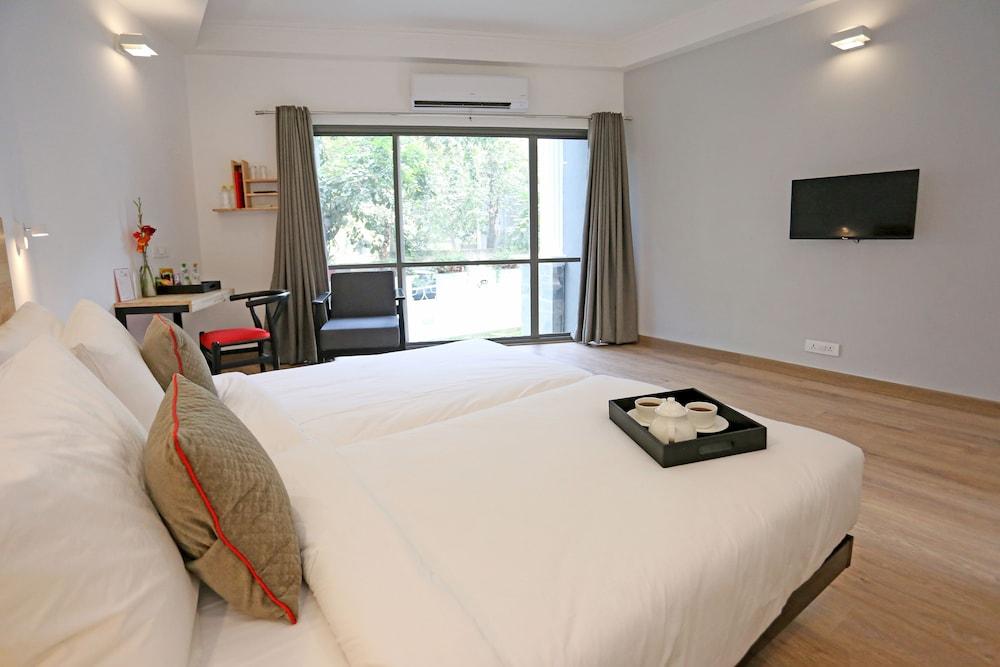 OYO Townhouse 020 Huda Metro South City 1