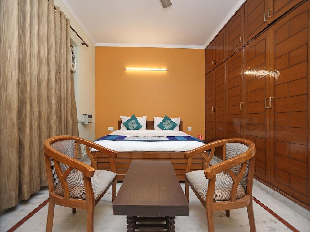 OYO 9581 Green Residency