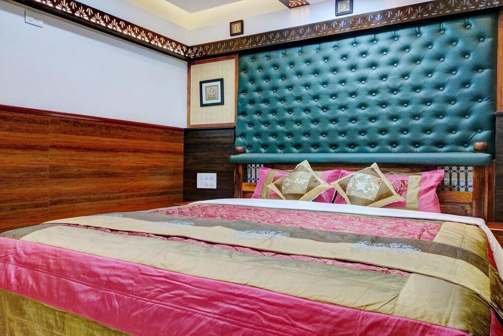 OYO 10395 Hotel Dvarka INN