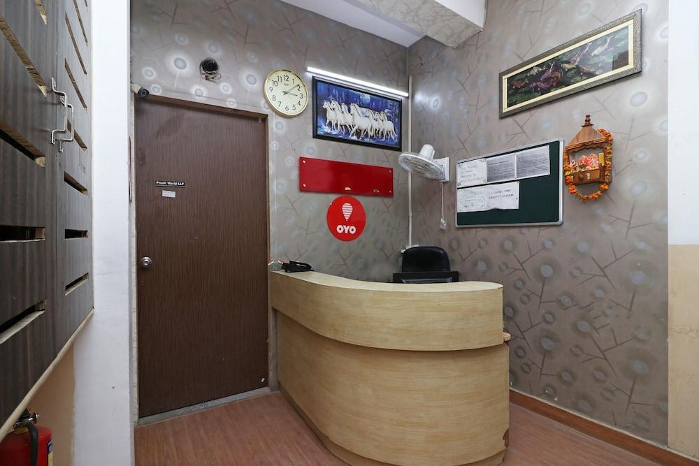 OYO 10795 Hotel RS Residency