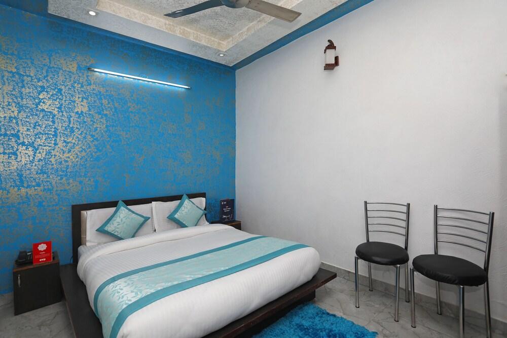 OYO 10667 Prakash Guest House