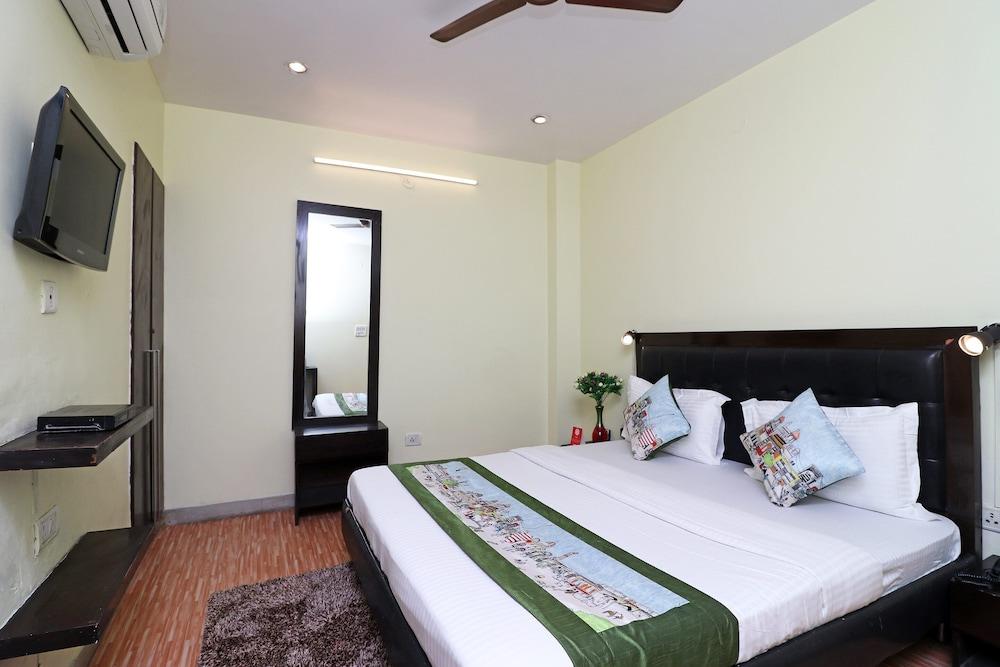 OYO 10666 Hotel Star