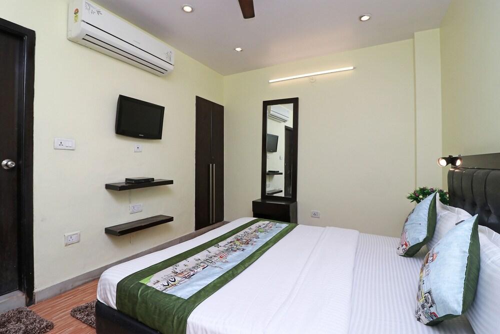 OYO 10666 Hotel Star