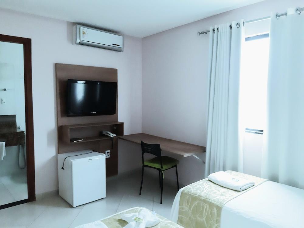 Hotel Cantinho Verde