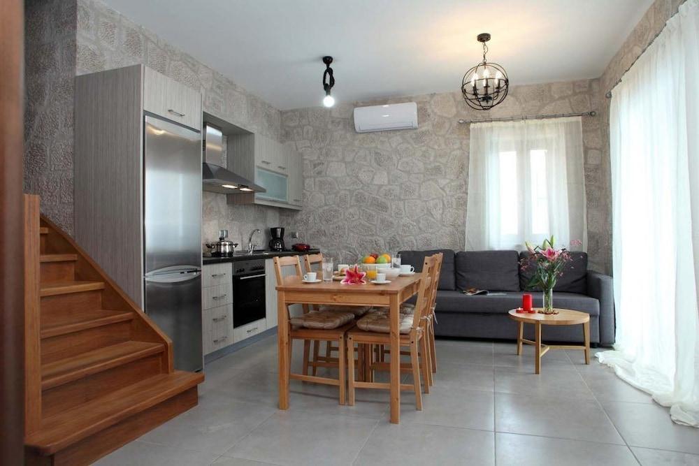 Milos Paradise Luxury Villas