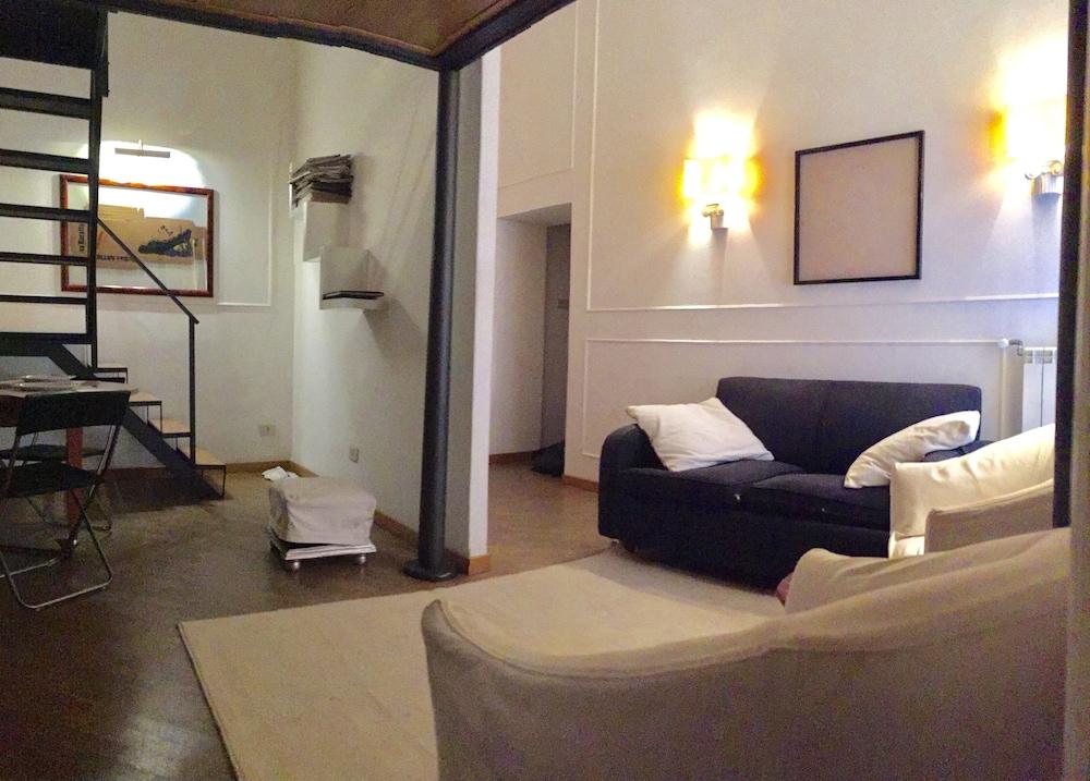 Ara Pacis Luxury Loft