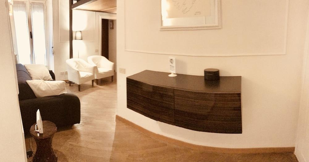 Ara Pacis Luxury Loft