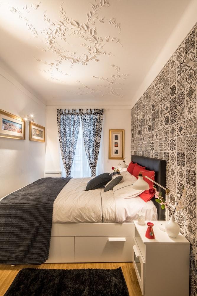 Lisbon Fragrances Arrakis Flowers