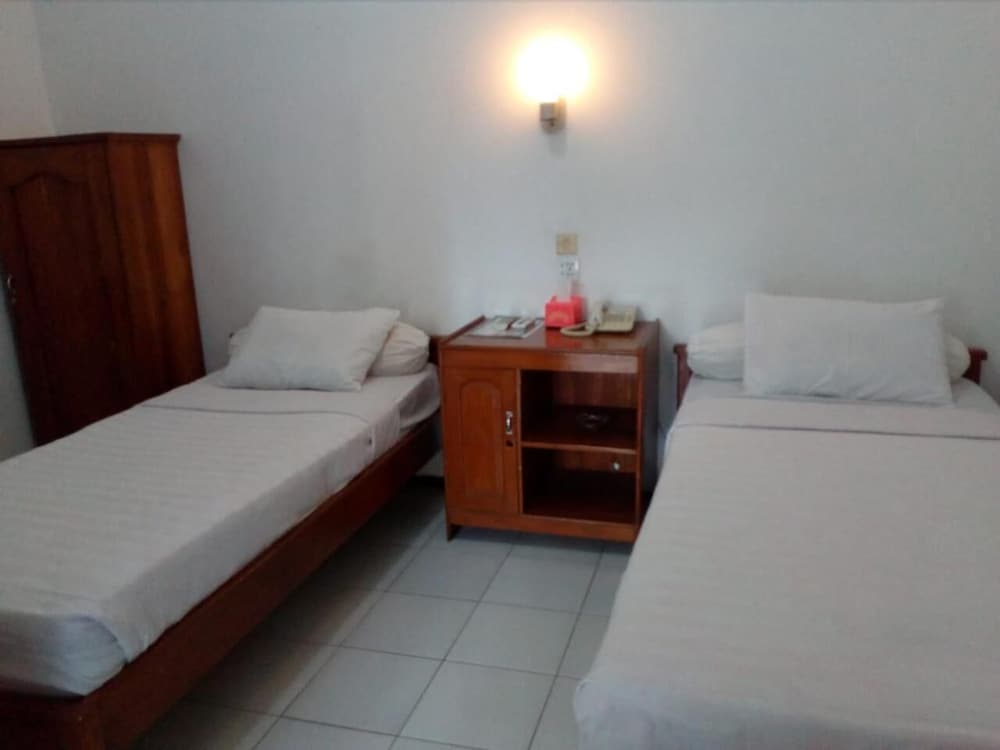 Berlian Abadi Hotel By Sinergi