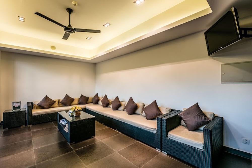 Syphon Hotel & Apartment