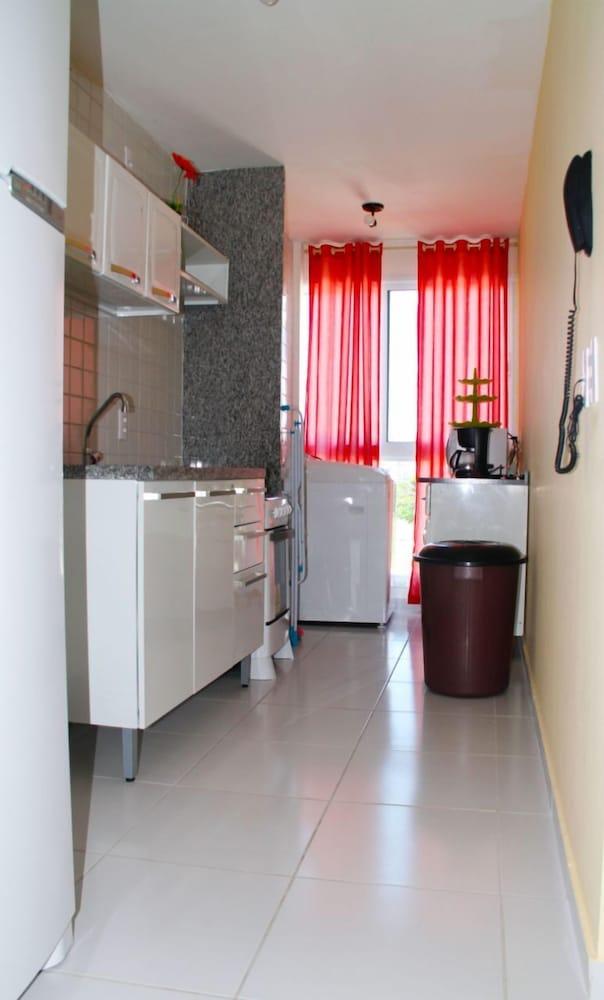 Palm Vilagge Acqua Flat