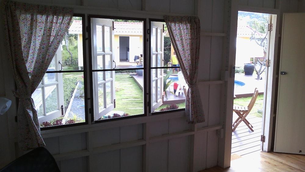 Mellow Yellow on Lanta