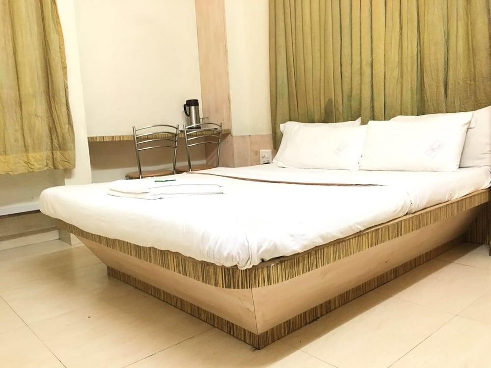 Hotel Pranav Executive