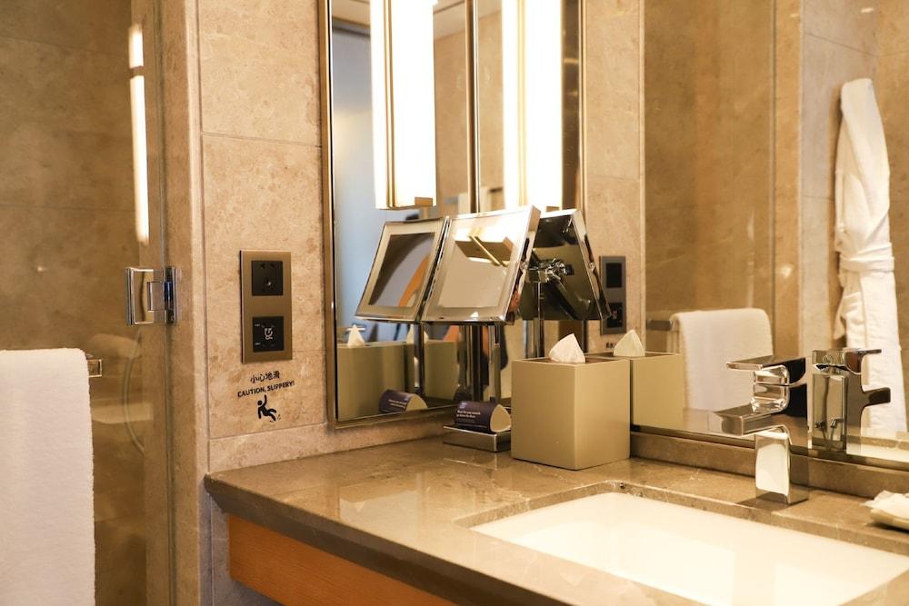 Hyatt Regency Shenzhen Airport