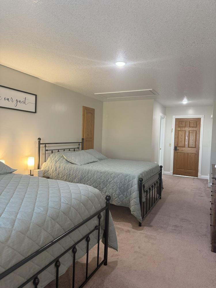 Heritage Homestead Inn