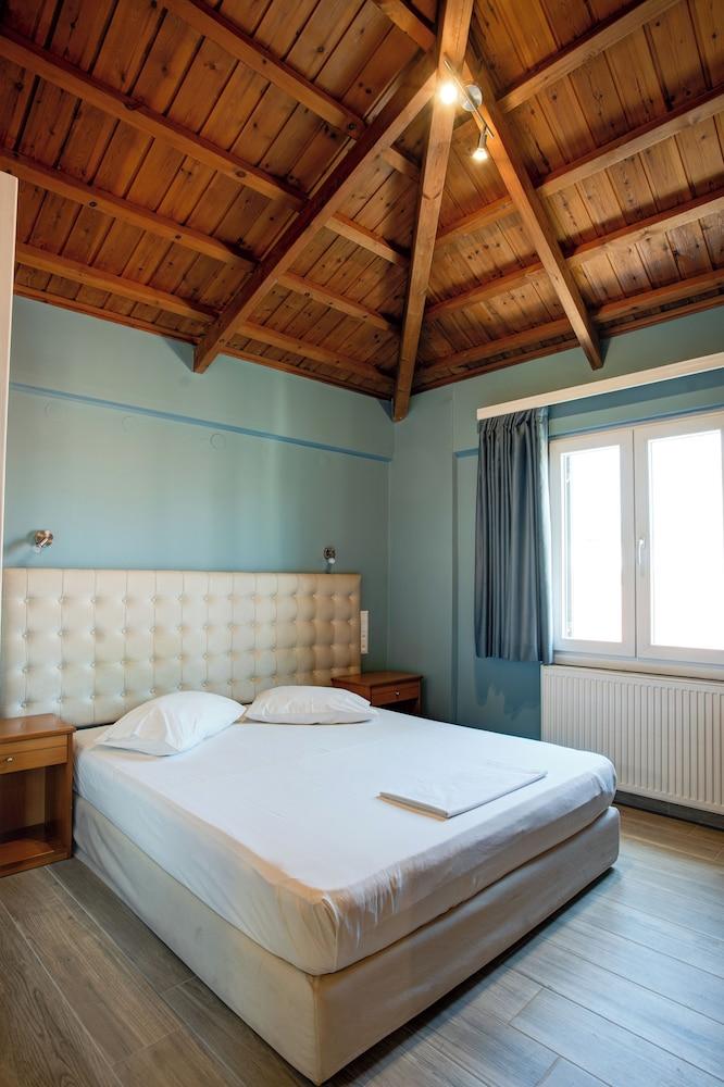 Heliotrope The Studios