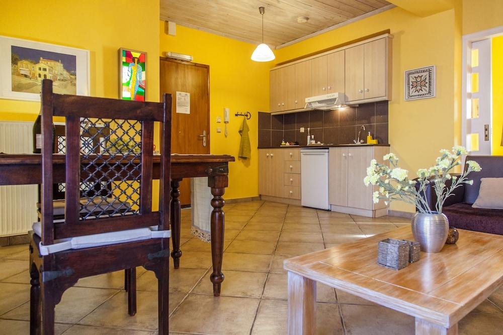 Villa Kirki Apartments