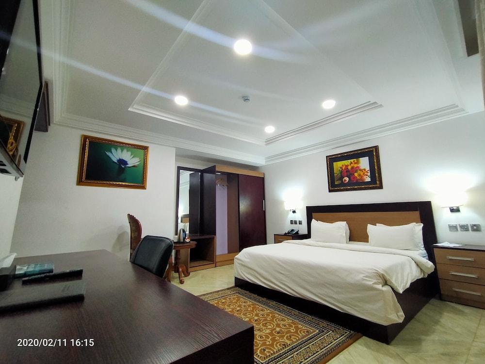 Immaculate Platinum Luxury Resorts