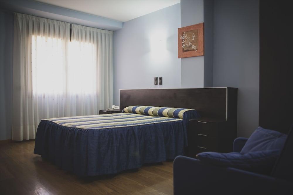 Hotel Restaurante La Bodega