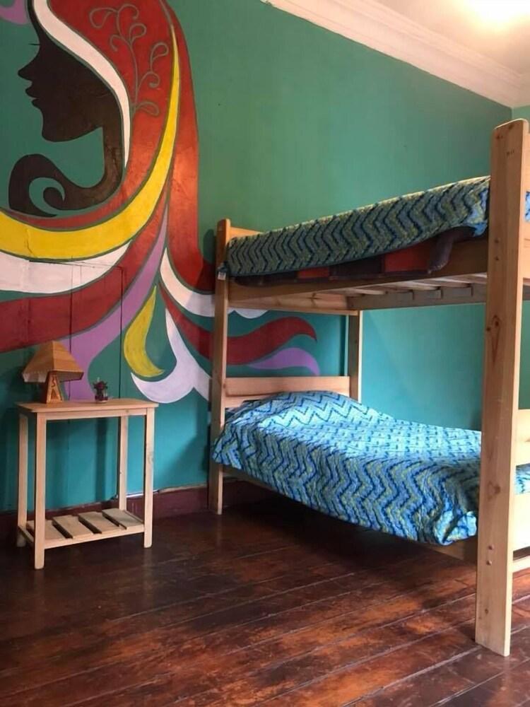 Positive Hostel & Backpackers