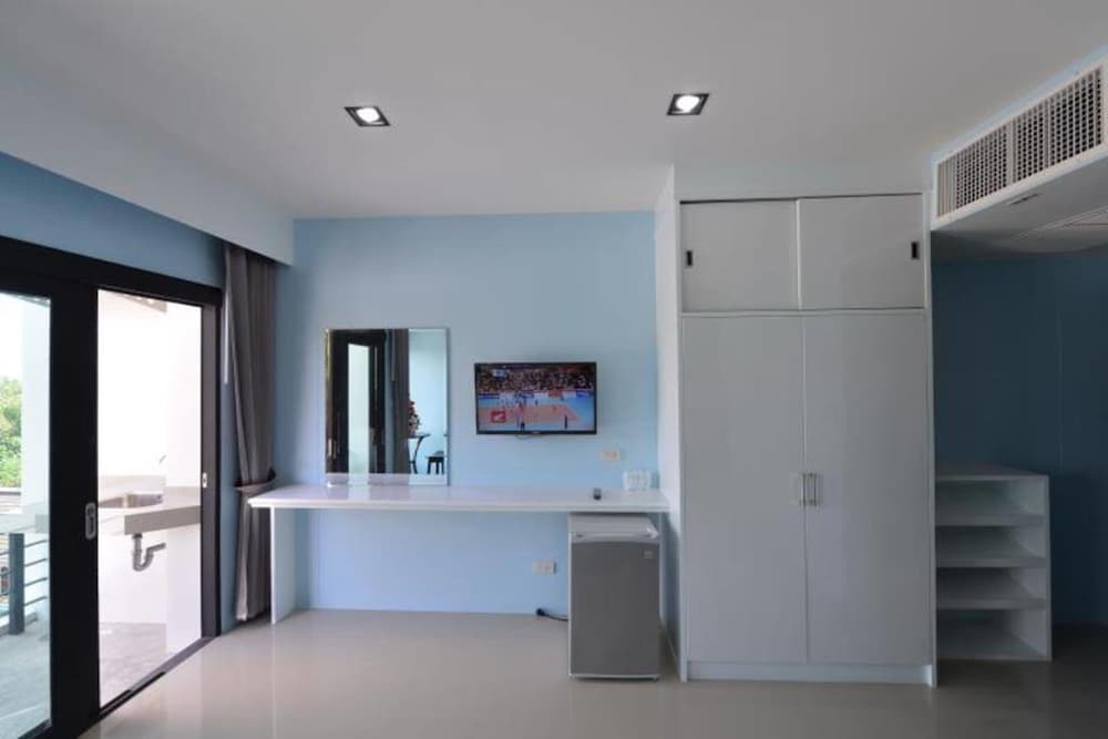 Sixty Six Place Hotel