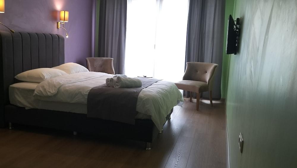 Selanikli Pansiyon Heybeliada