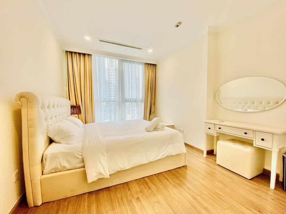 Wow! Homes by Christine - Vinhomes Luxury