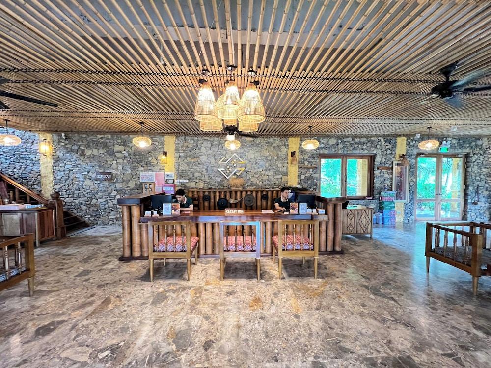 Mai Chau Hideaway Lake Resort