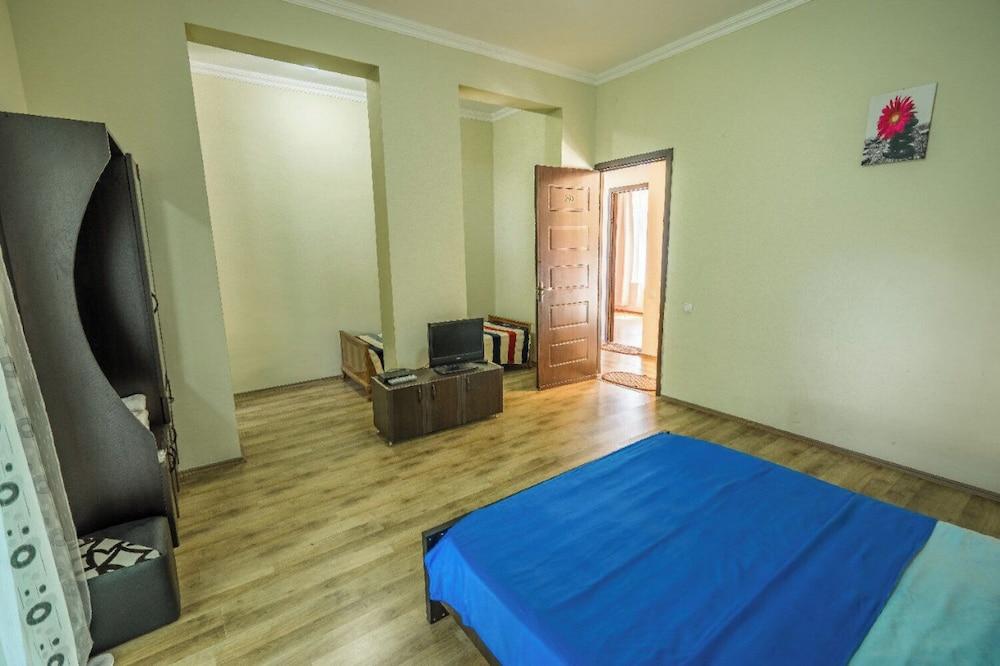 Kanudosi Guest House