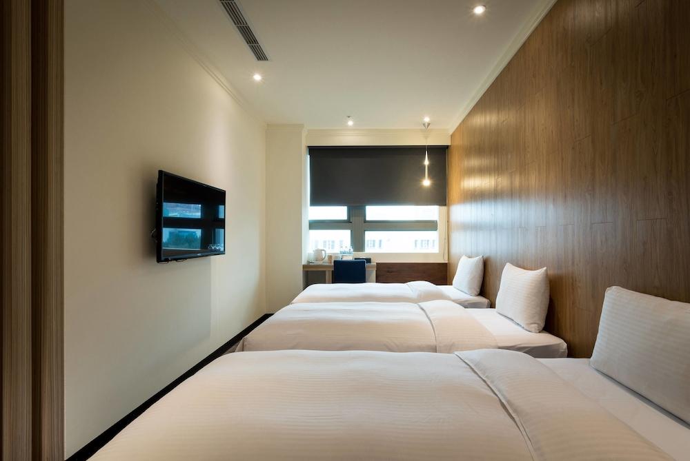 Merryday Hotel Banqiao Branch