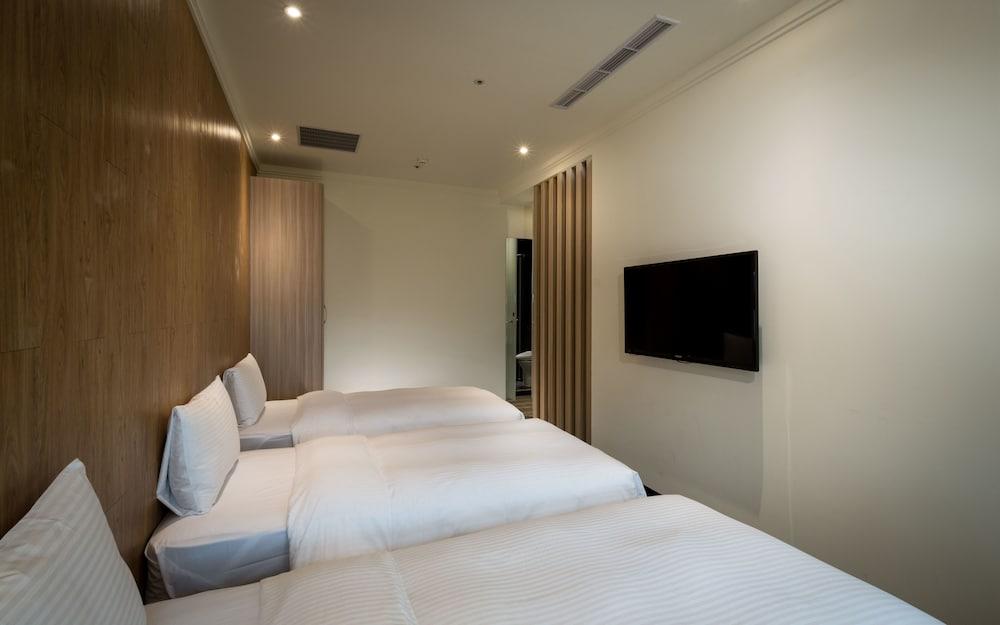 Merryday Hotel Banqiao Branch