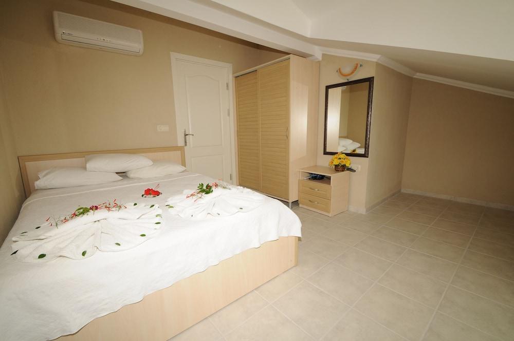 Pegasus Hotel & Villa