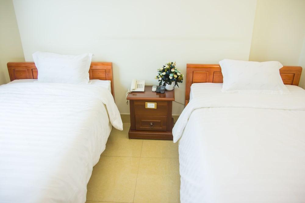 Anh Hoang Phuc Hotel