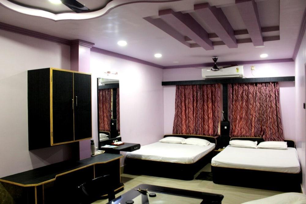 Hotel Samrat