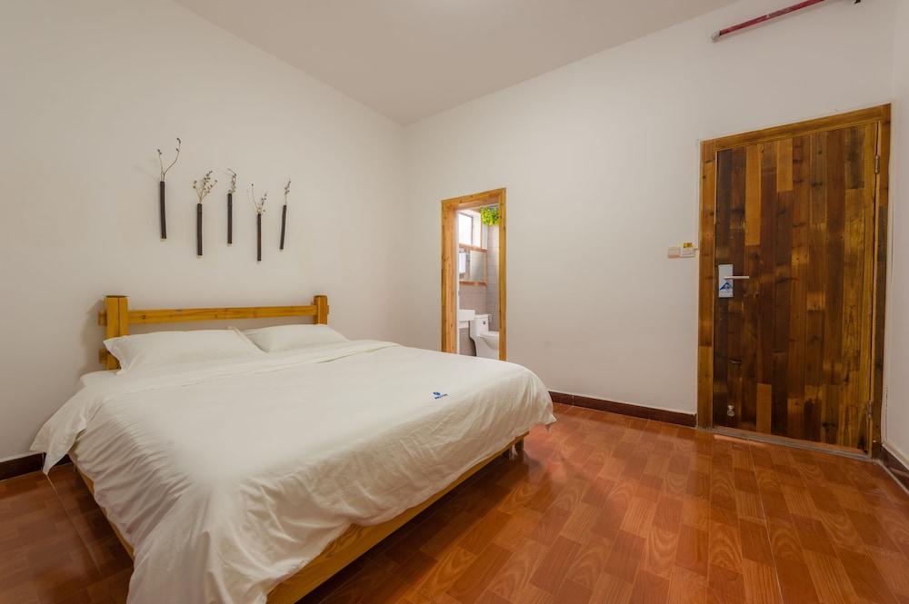 Spring Flowers Blossoming Hotel