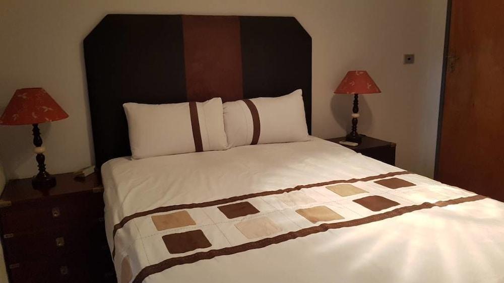 Green House BnB - 'Swiss German'