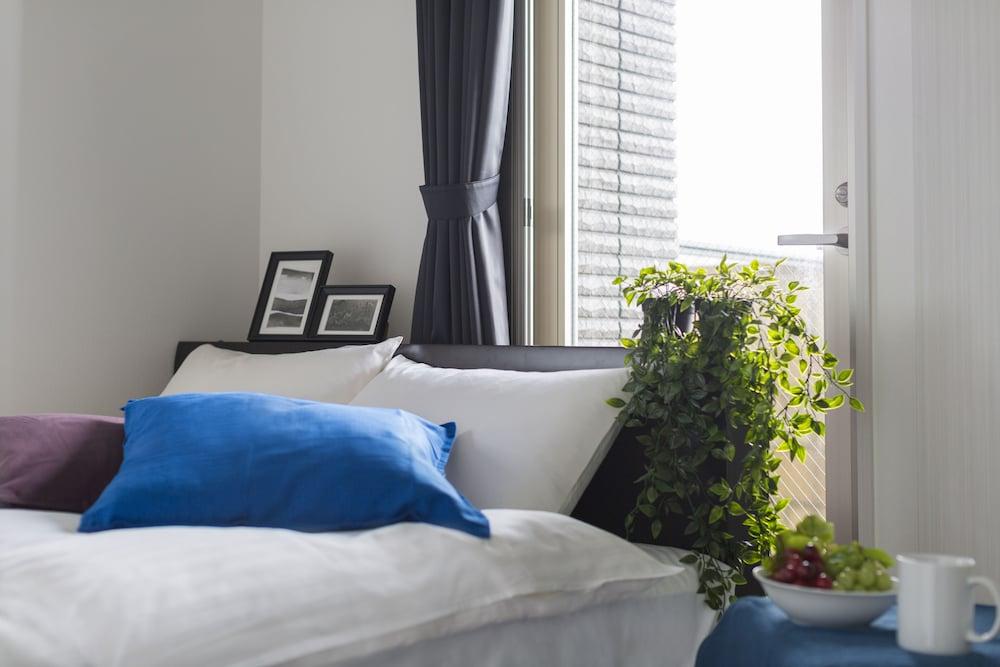 Virage Tenjin Minami