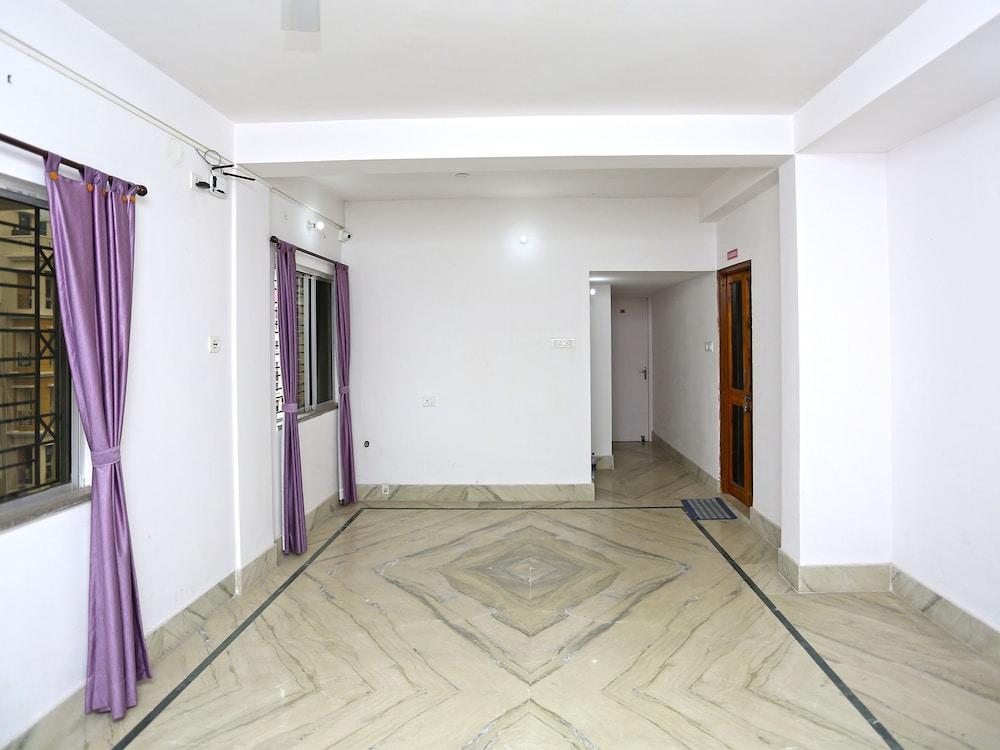 OYO 9980 Violet Guest House