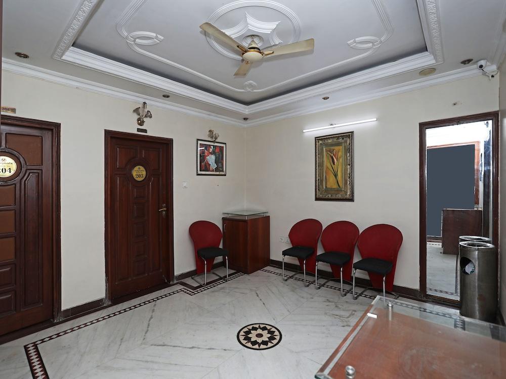 OYO 2801 Magnate Hotel