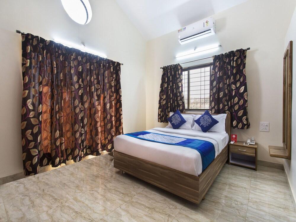 OYO 9566 Hotel JK Excellency