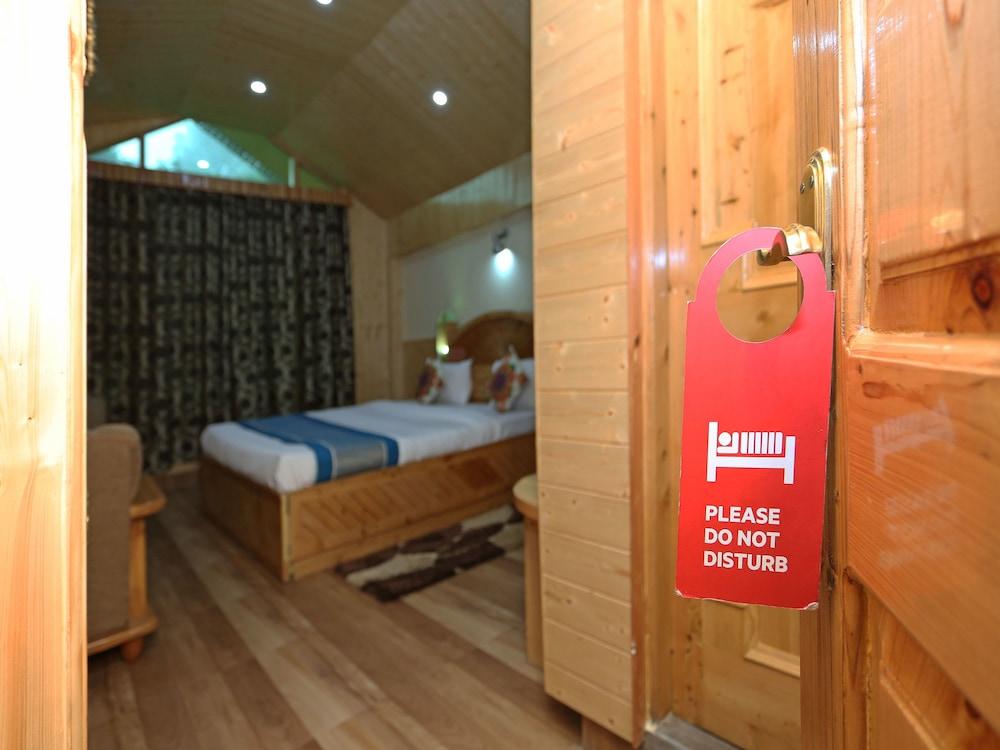 OYO 9556 Ancoram Cottages