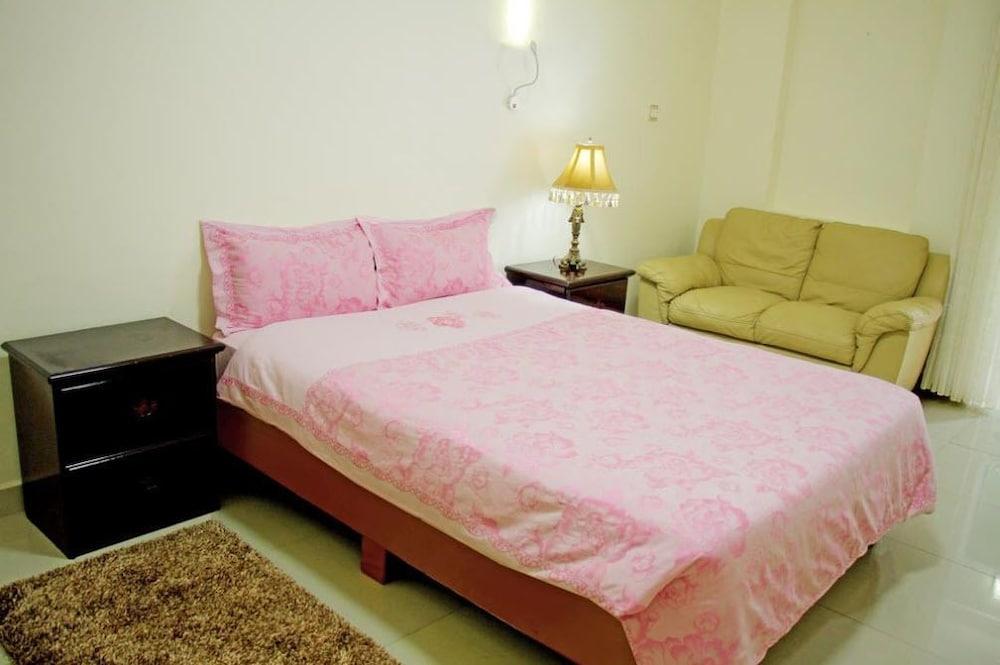 Shangri-la Hotel Muyenga