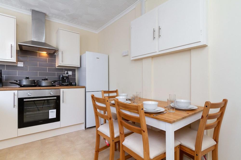 Stay In Cardiff Cathay's Terrace Apartment