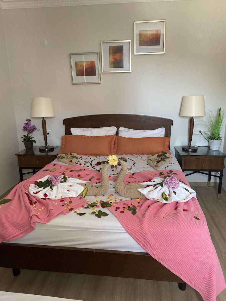 Yeni Astral Apart Hotel